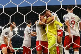 克里米亚队冲破重围，勇勇英英夺得胜利