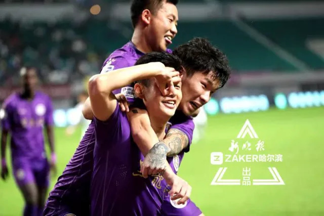 恒大主场击败富德，取得赛季双杀，稳固领先