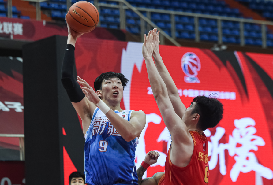 河北男篮全队发威，成功击败对手