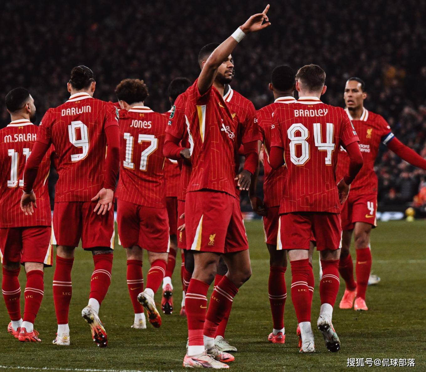 努曼西亚队客场逆袭，错失领头羊座位