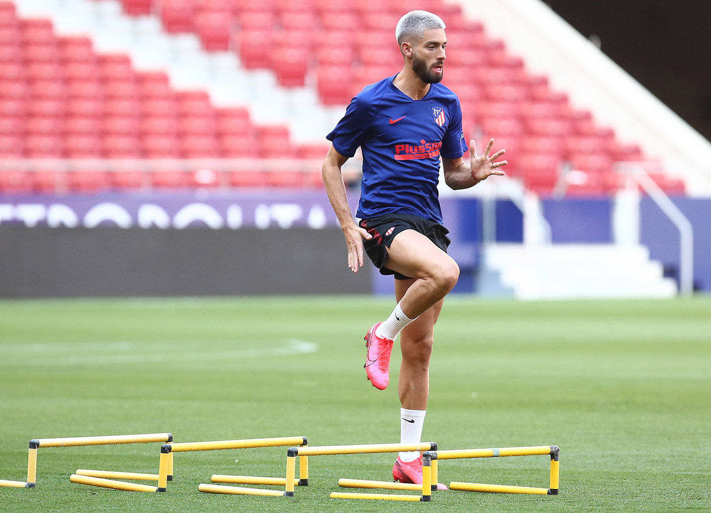 竞技状态最佳的球员备战终极对决