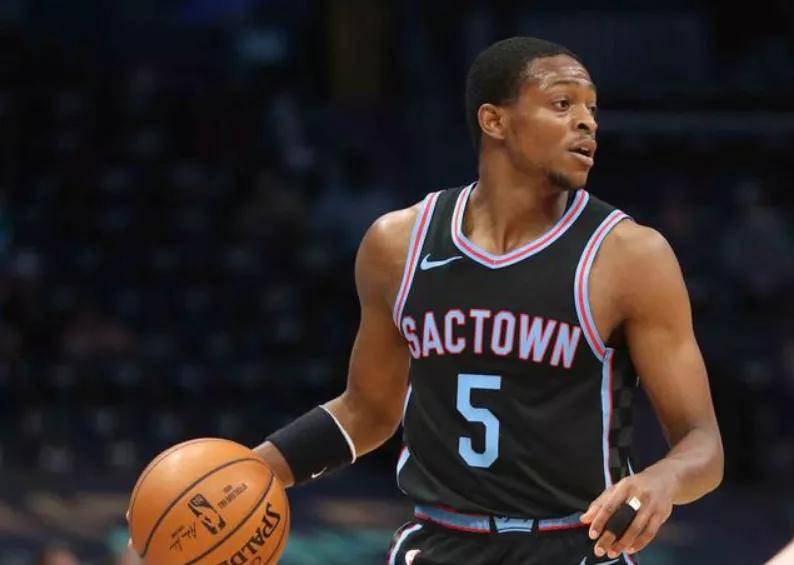 骑士继续横扫篮球纵横，分区赛拿下五连胜