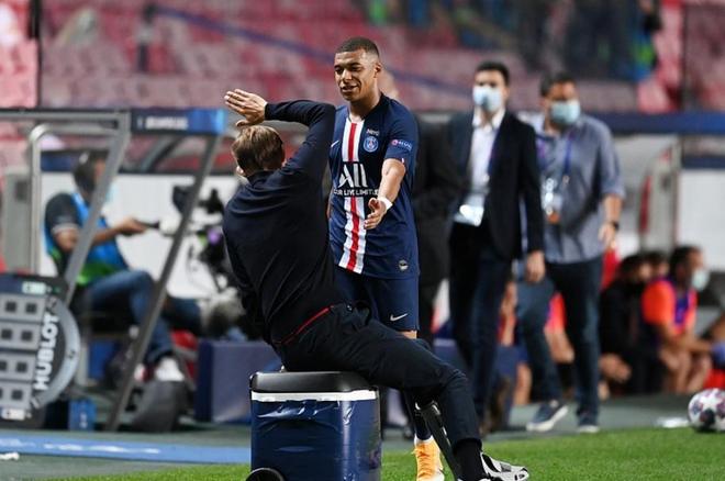 莱比锡客场演绎逆袭传奇，球迷狂欢送永恒掌声