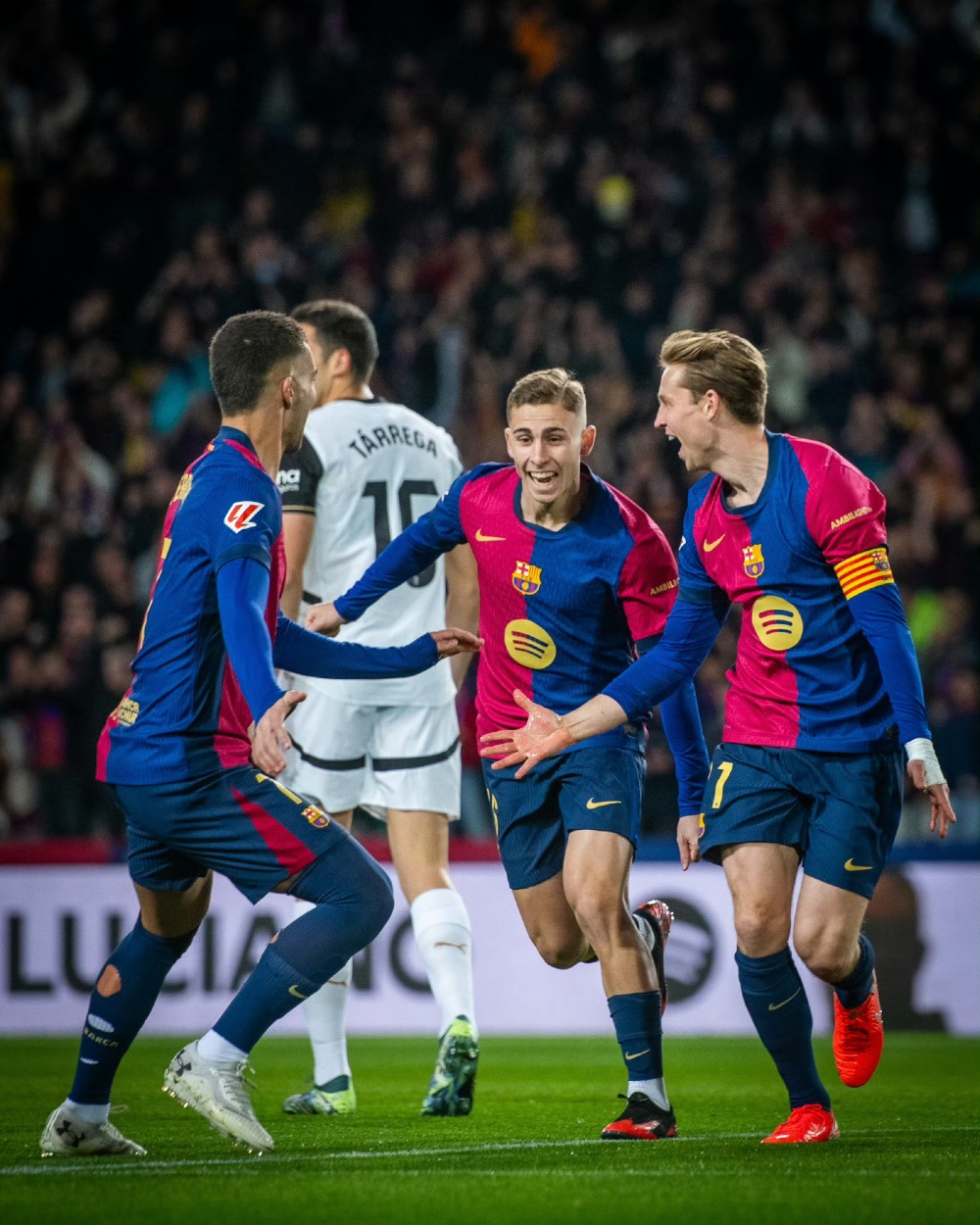 巴萨核心闪光，西甲劲旅锋线风光无限