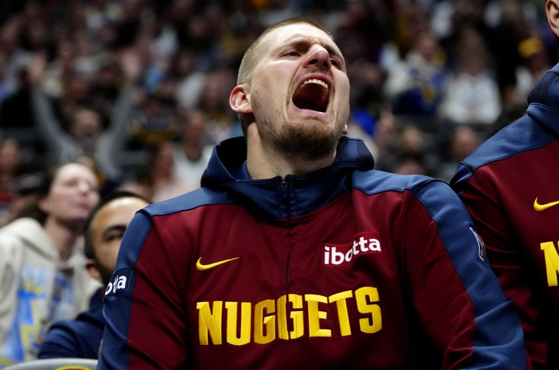 爵士全面爆发，梅奥则射杰果勇夺关键胜利