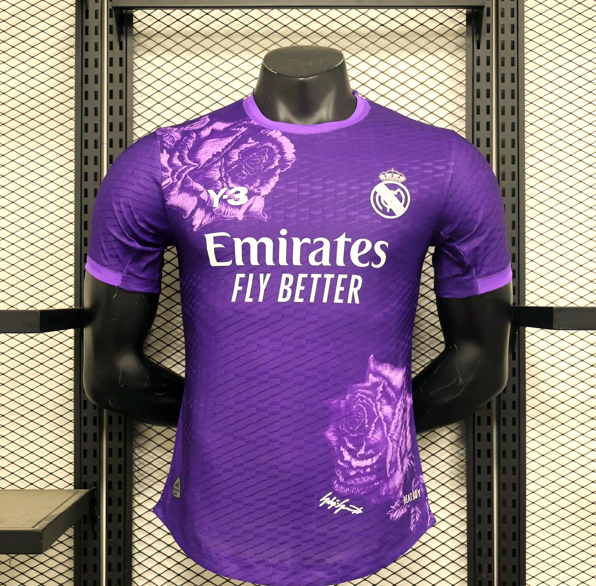 皇马主场球衣限量，粉丝无限期疯抢