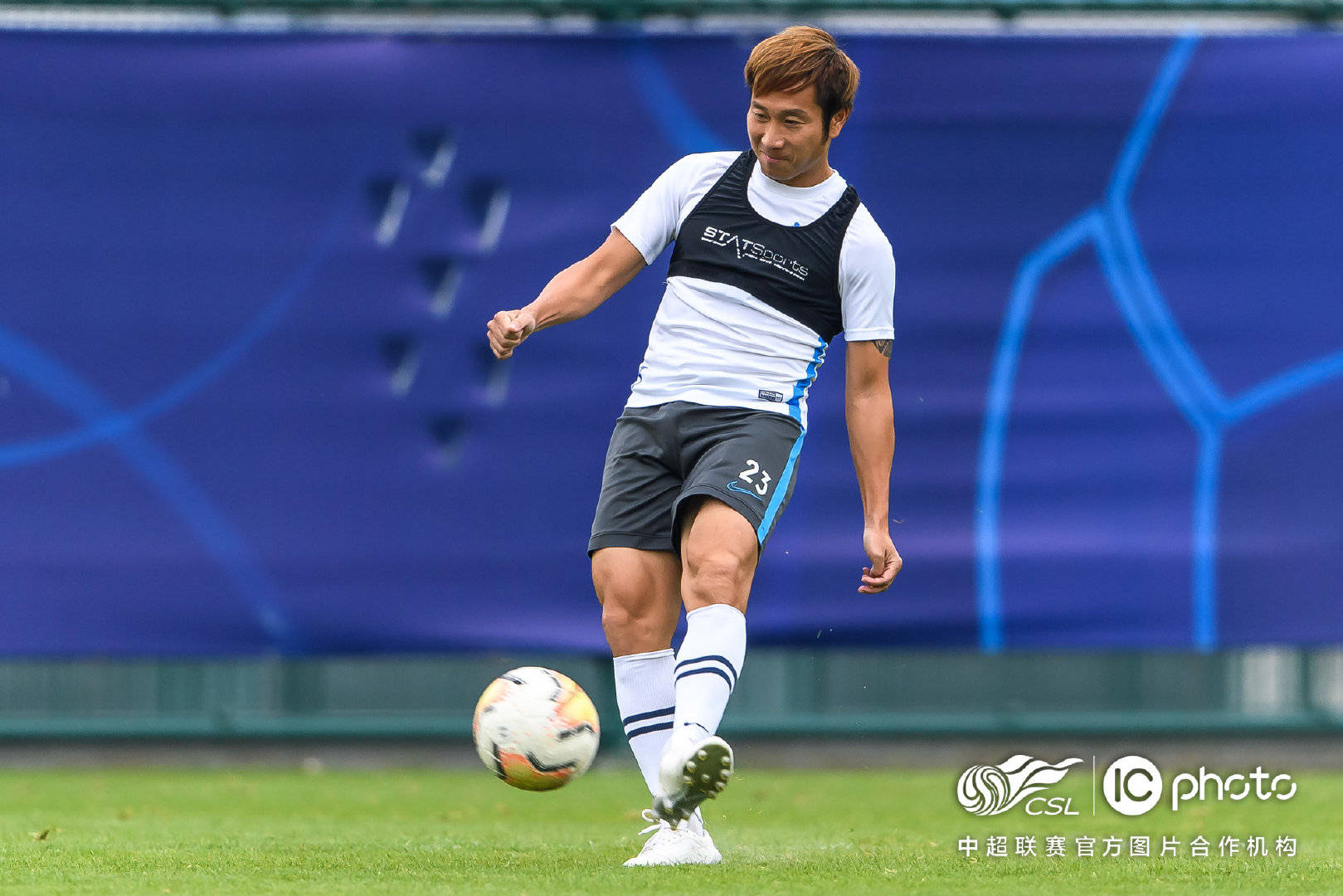 苏州东吴队员士气高昂，努力备战下一场比赛