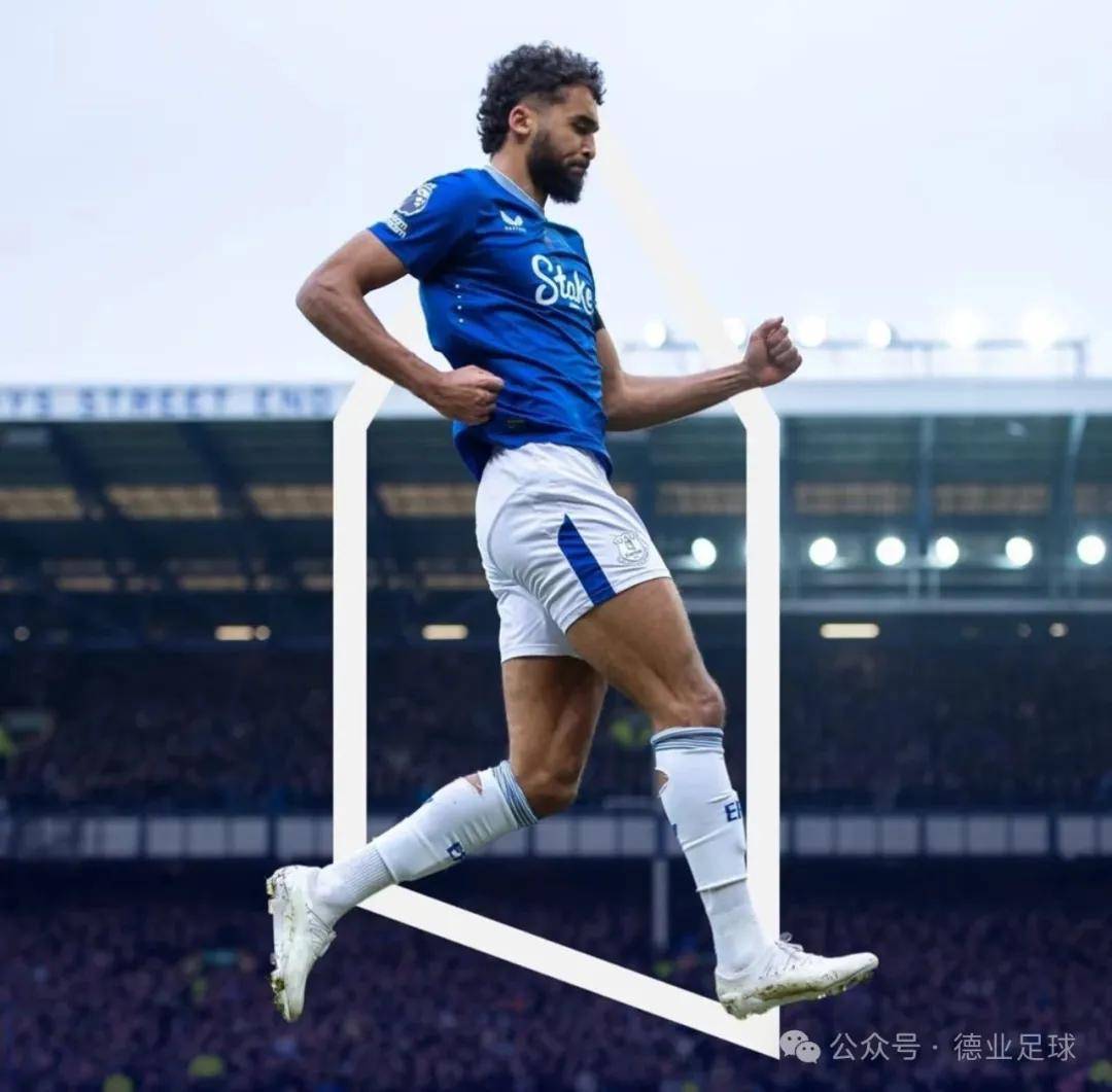 利兹联客场逆袭埃弗顿，豪取三分