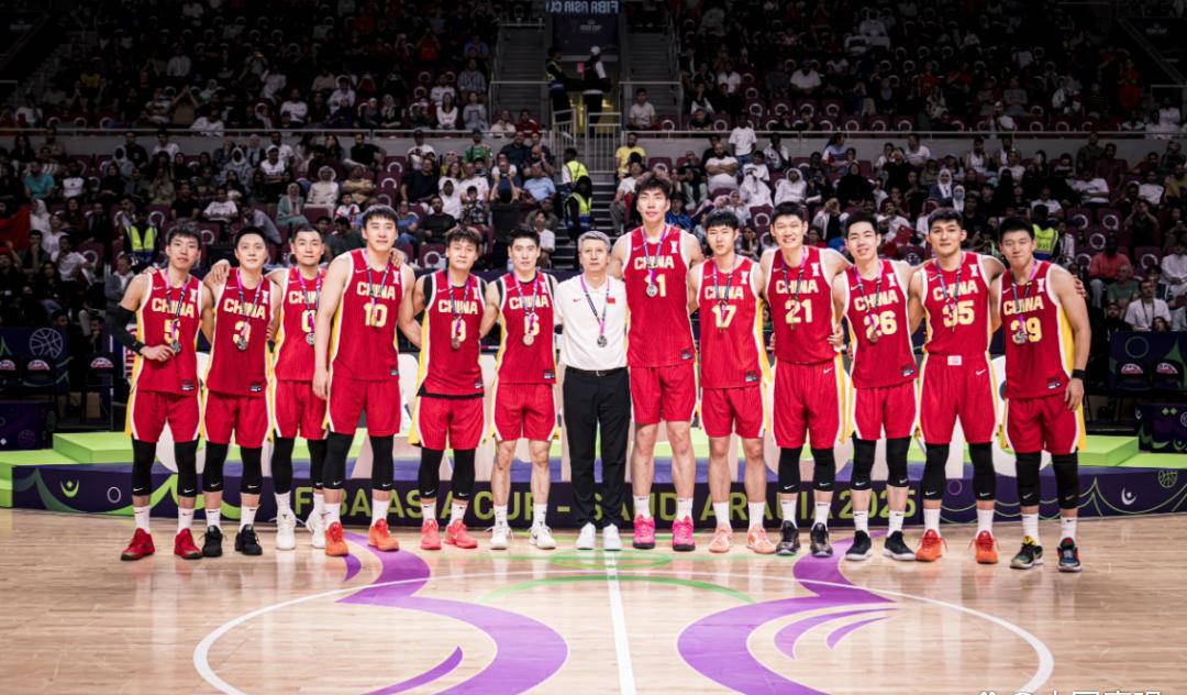 大洋洲杯篮球赛精彩对抗激情上演 大洋洲杯篮球赛精彩对抗激情上演