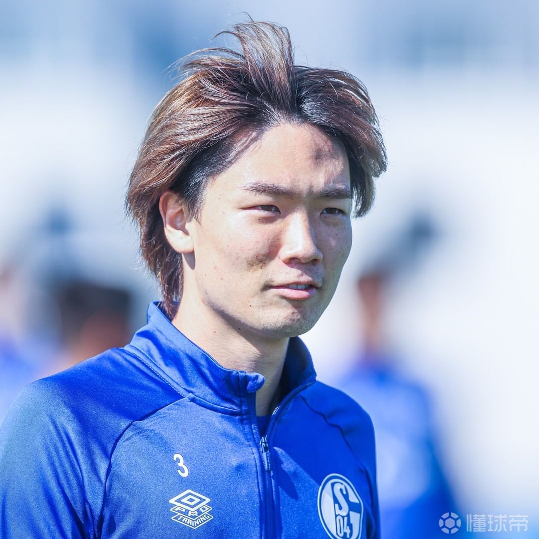 英国威廉希尔-沙尔克球员集体备战，期待反弹