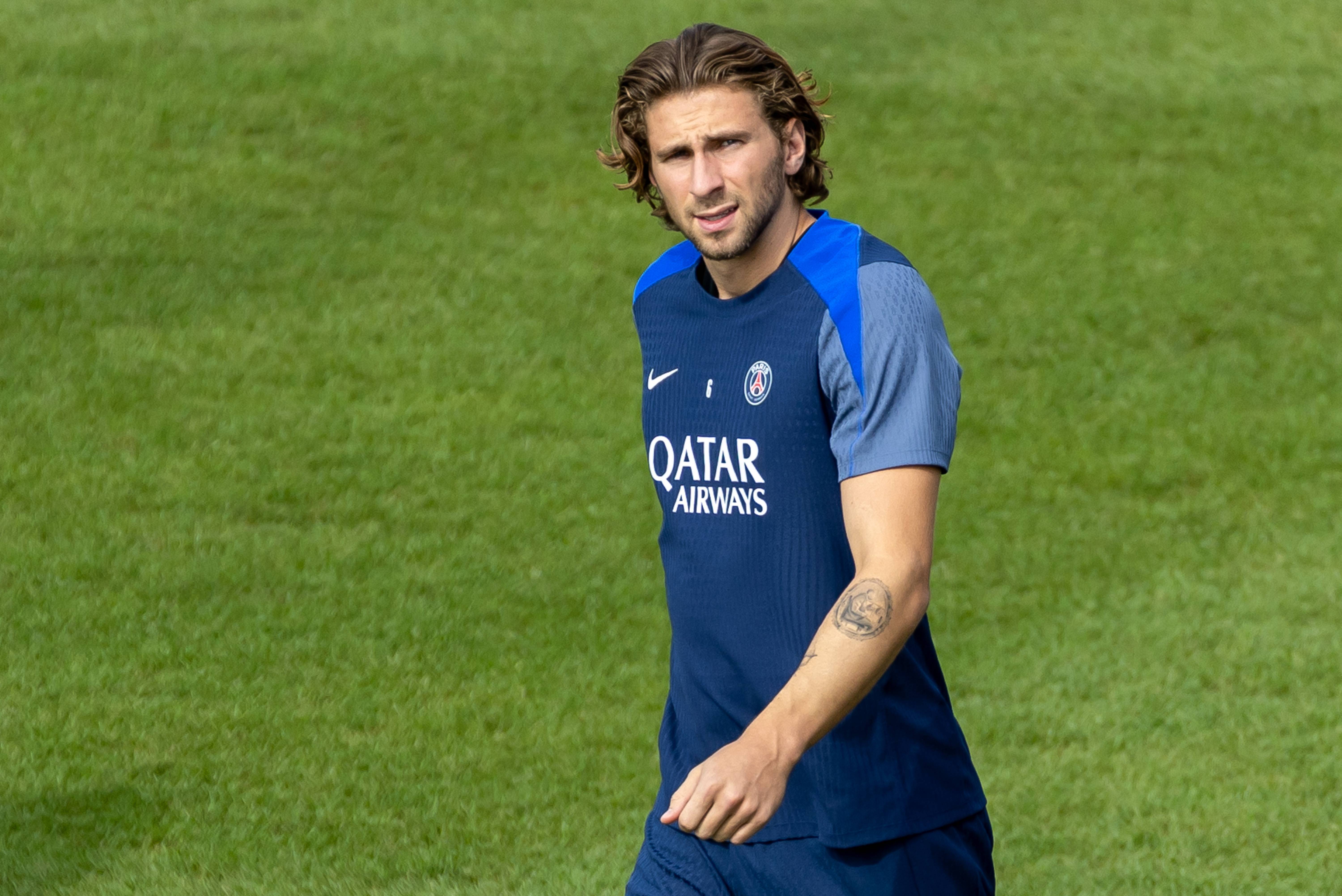 英国威廉希尔-巴黎圣日耳曼冷静应对，淘汰赛取胜在望