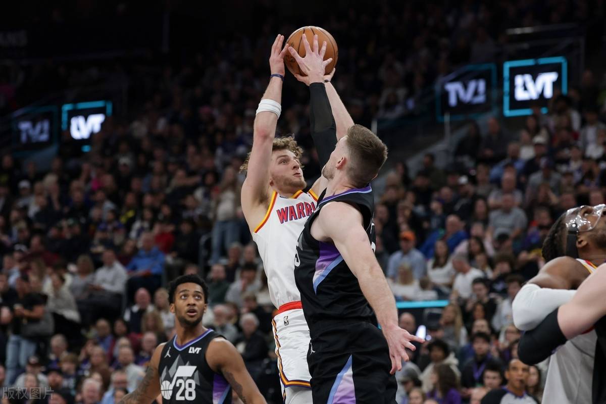 爵士队主场惜败对手夺得胜利头名