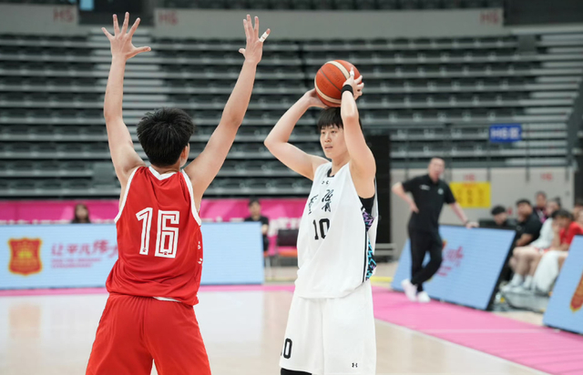 威廉希尔中文站-上海队赛程密集，备战压力提升