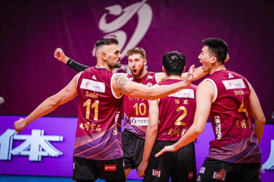 上海队赛程密集,备战压力提升 上海队赛程密集,备战压力提升