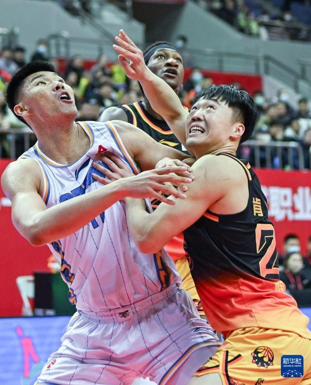 威廉希尔中文站-江苏男篮战胜北汽客场跻身前八