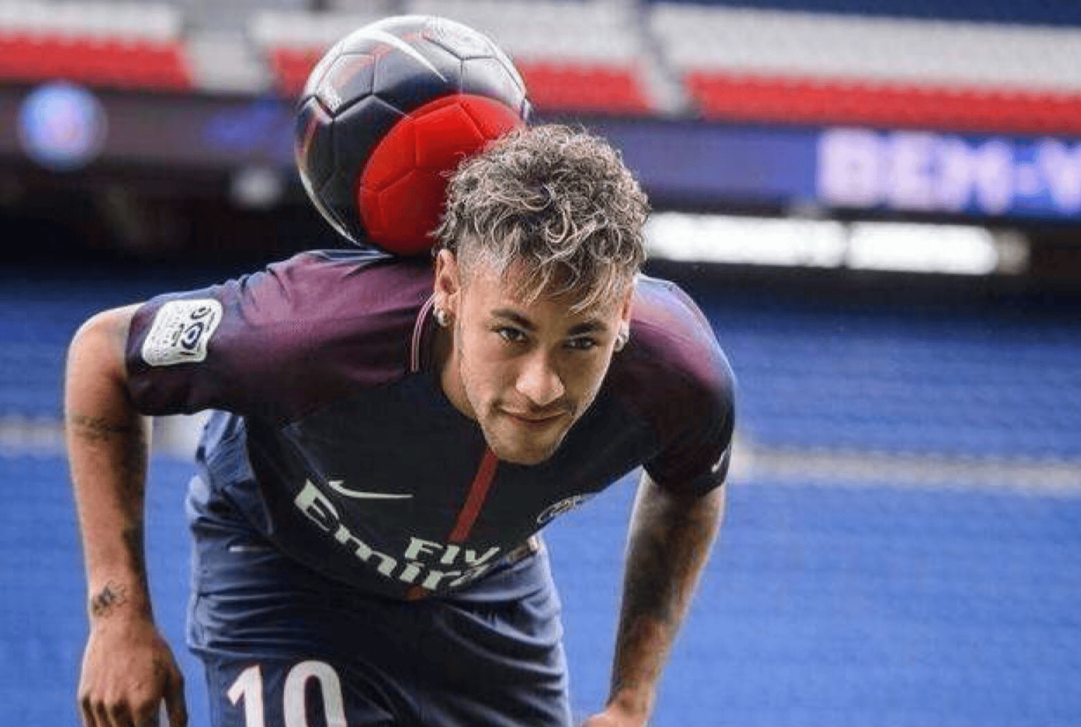 英国威廉希尔-巴塞罗那主帅遭遇球迷抗议，危机愈发严重