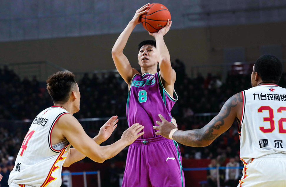 英国威廉希尔-安徽男篮遭遇困境，战绩继续下滑失去优势