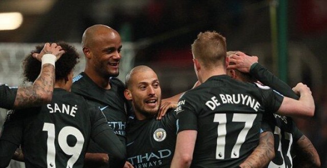 曼城主场不败纪录告终，詹姆斯独中两元