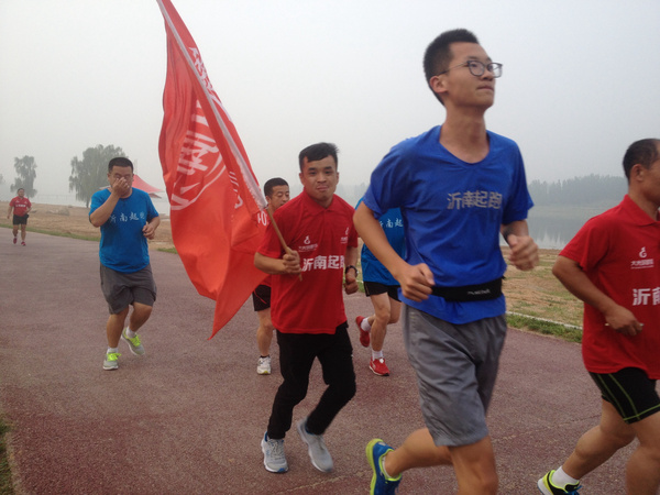 英国威廉希尔-银牌即荣耀，争夺激烈不畏艰辛