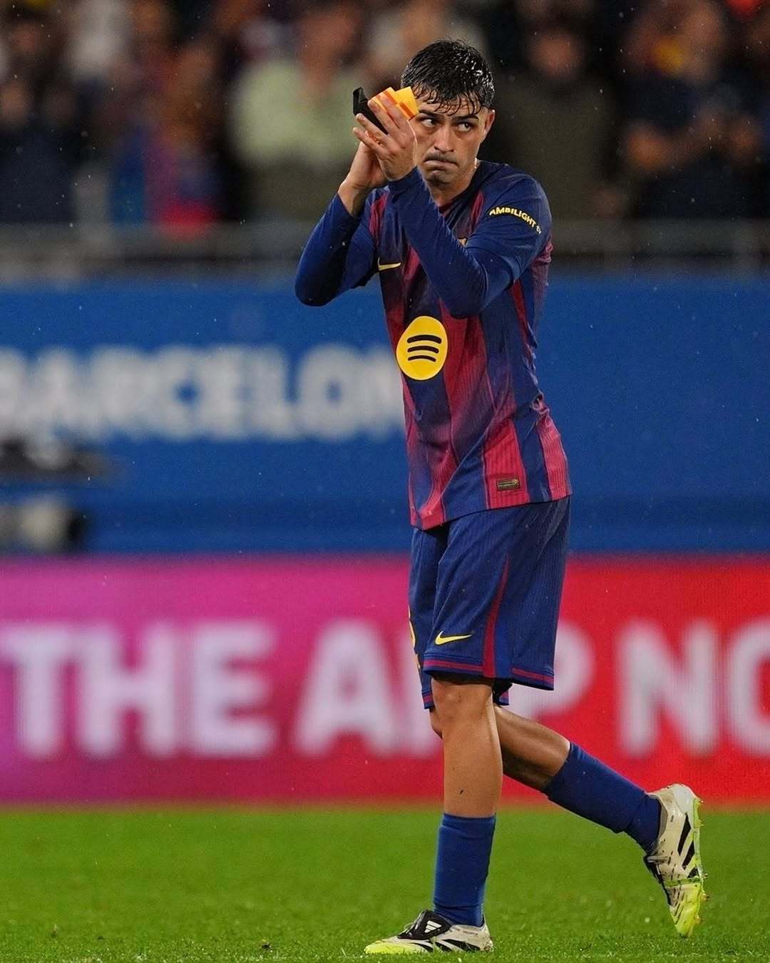 威廉希尔官网-顶尖球星比拼火力，精准传球