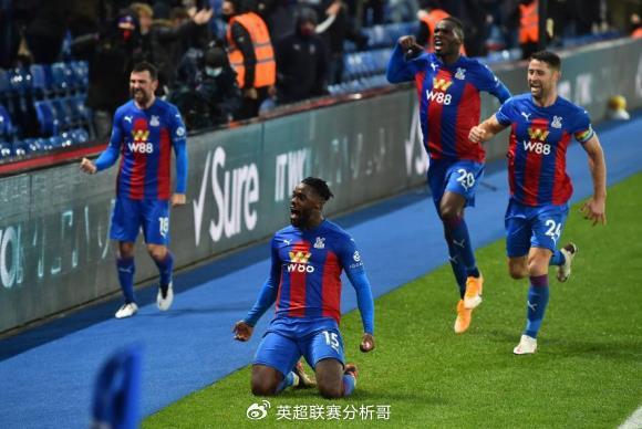 热刺大胜水晶宫，继续保持不败