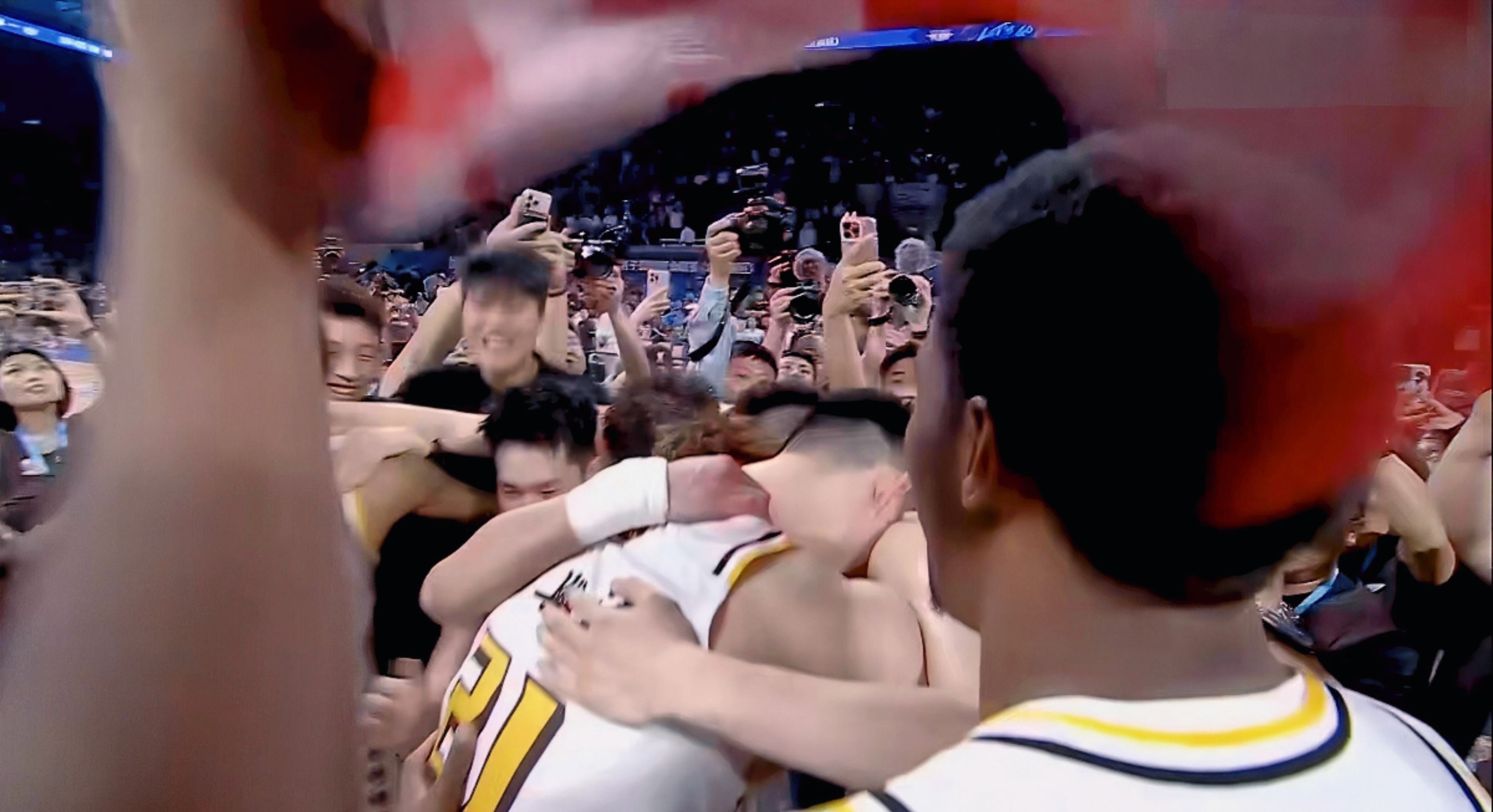 英国威廉希尔-紧张比赛中，球员们奋力争取好成绩