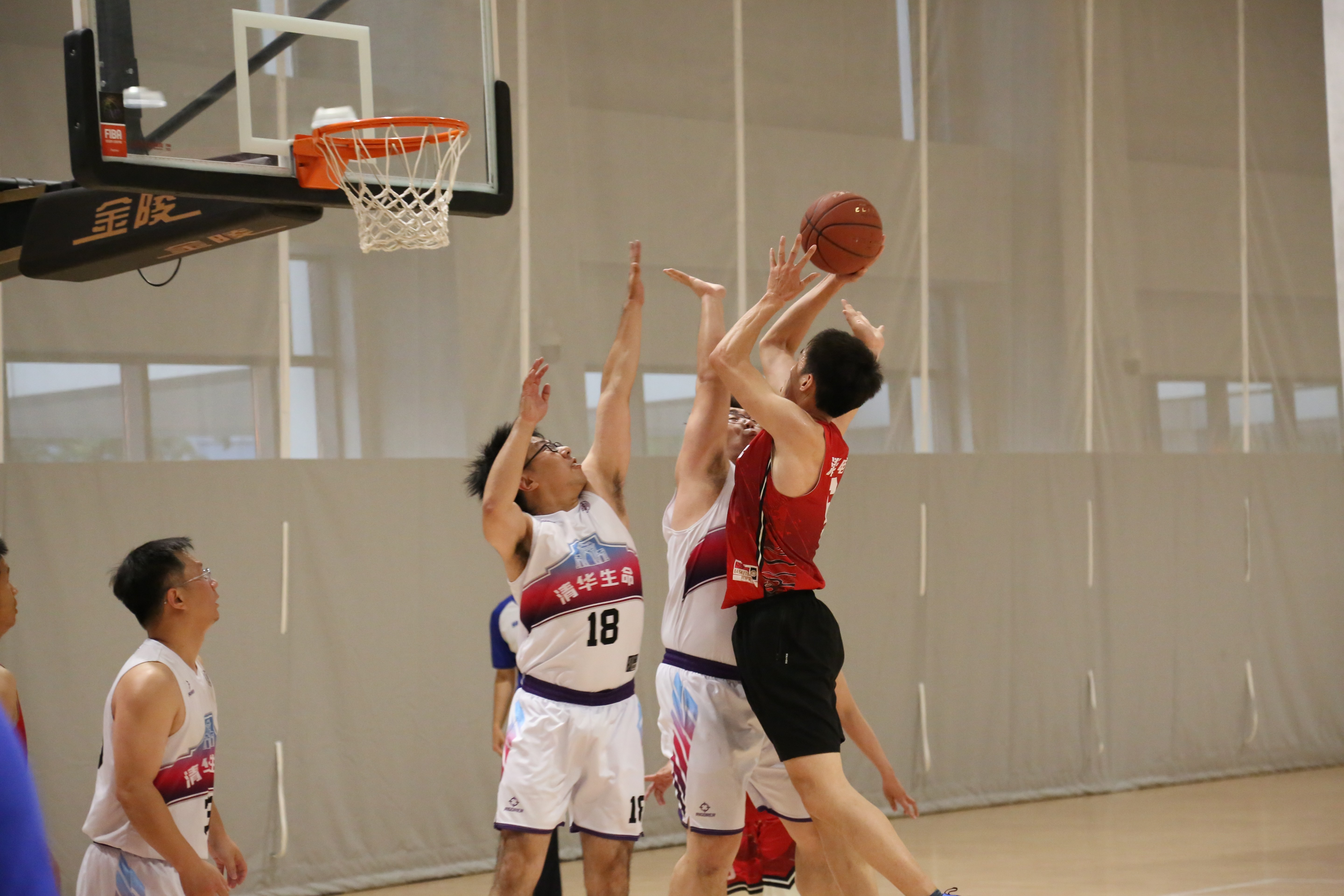 体育专家分析篮球比赛精彩花絮 体育专家分析篮球比赛精彩花絮