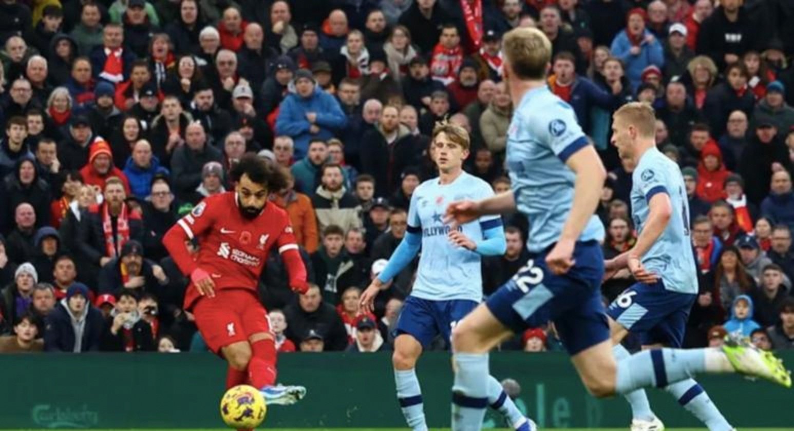 利物浦客场不敌曼联,积分境地有所波动 利物浦客场不敌曼联,积分境地有所波动