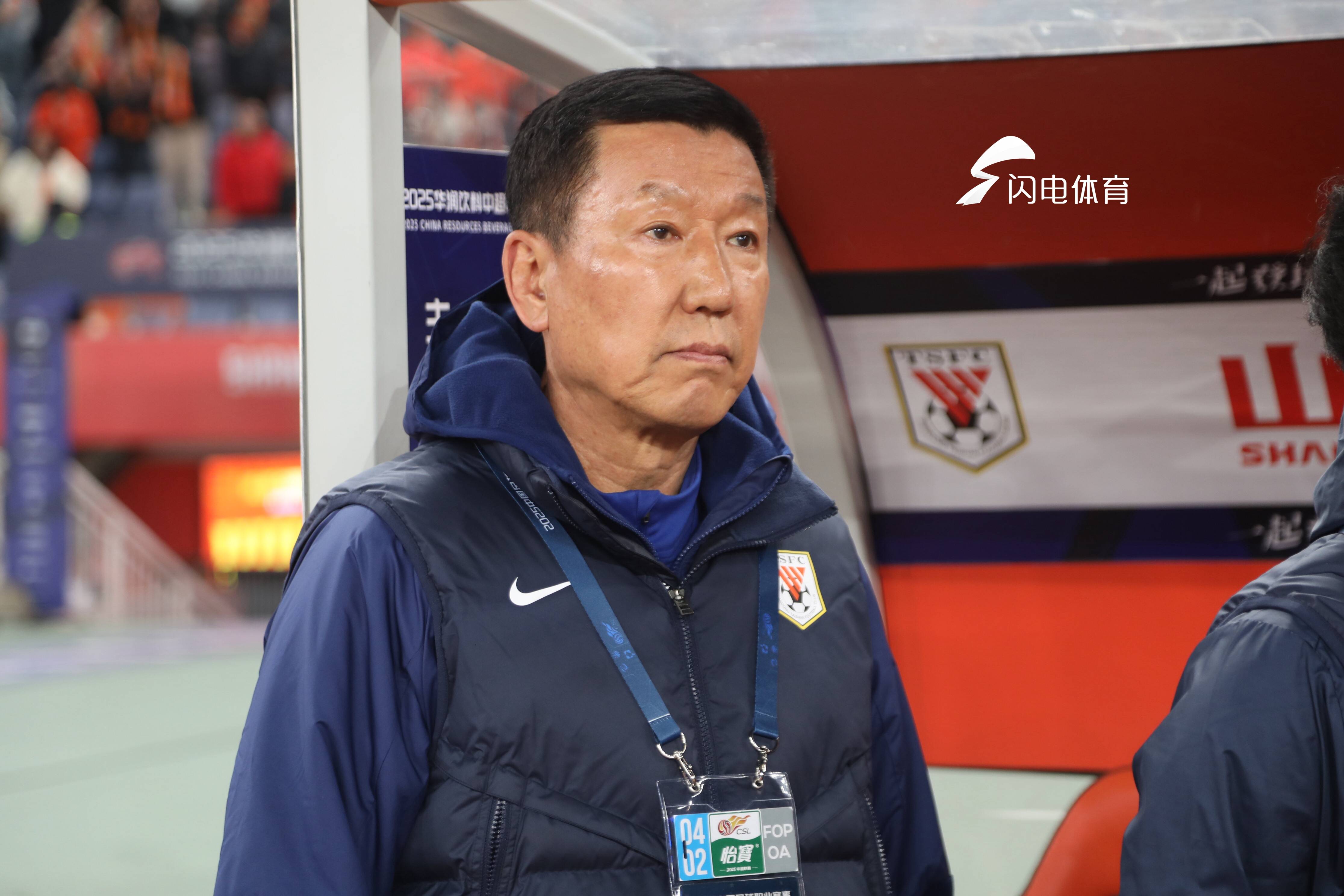 中超球队签下新教练，为球队注入新活力
